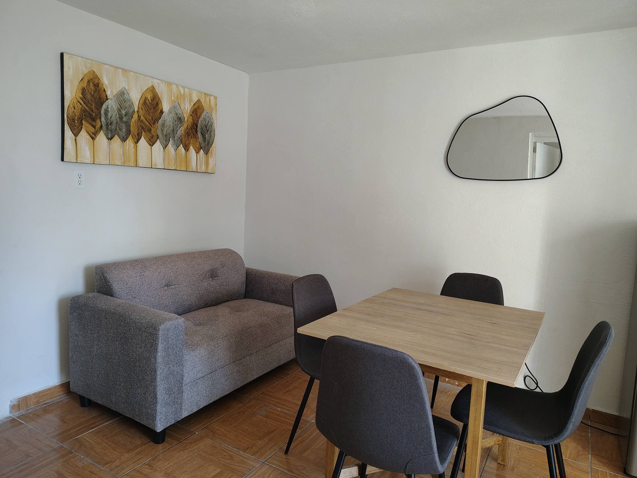 Casa Amueblada en La Pradera | Comodidad y Ubicación Ideal - 2