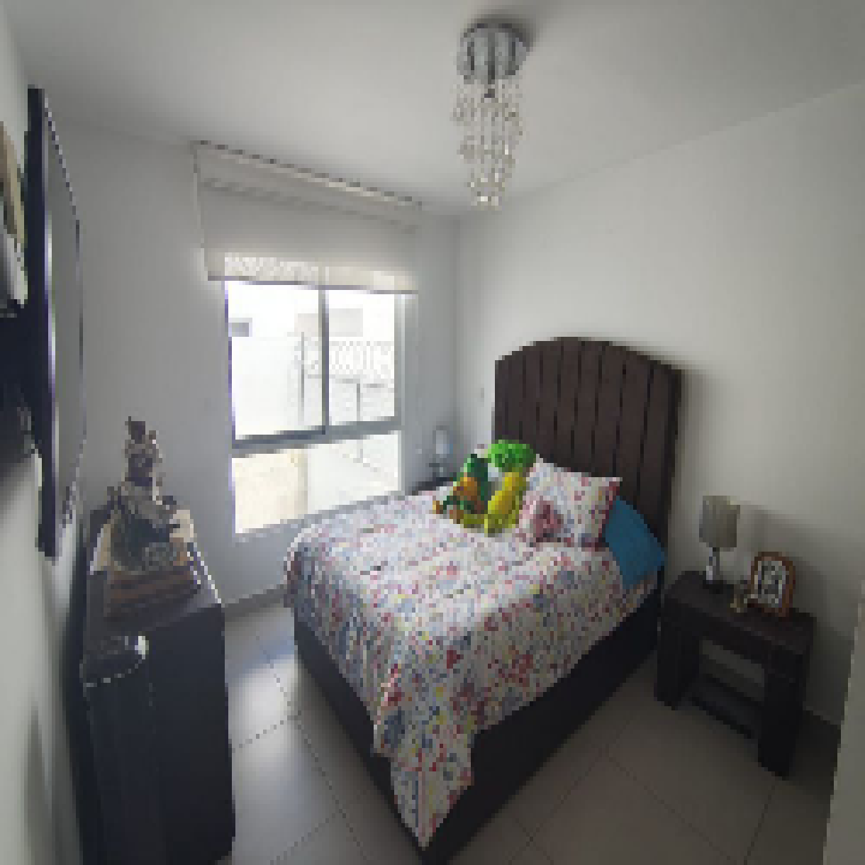 RESIDENCIA EN VENTA EN EL REFUGIO - 1